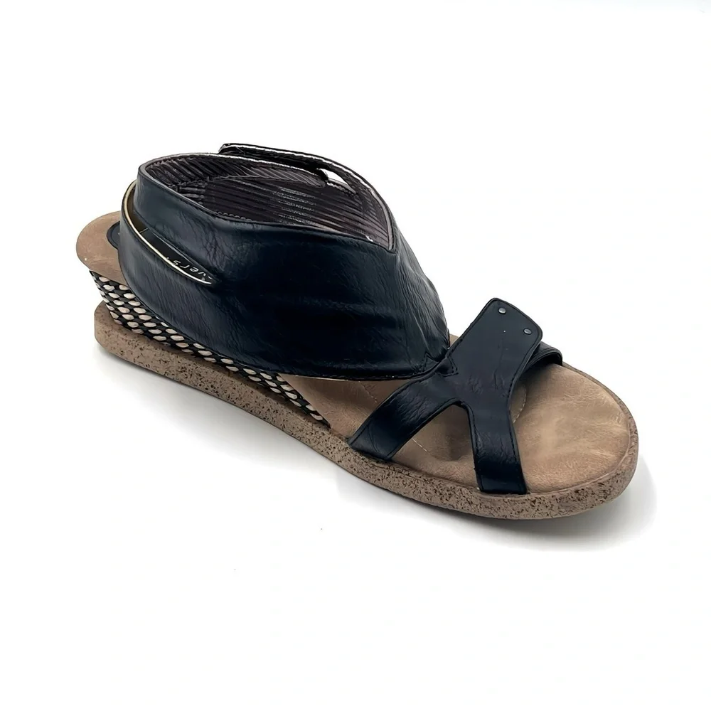 Modzori Palmyra Low Wedge Travel REVERSIBLE Sandal Black, Gold & Silver Size 9